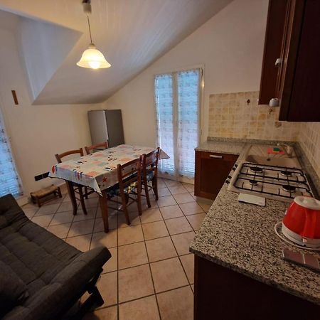 アルベンガPalm Houseアパートメント エクステリア 写真